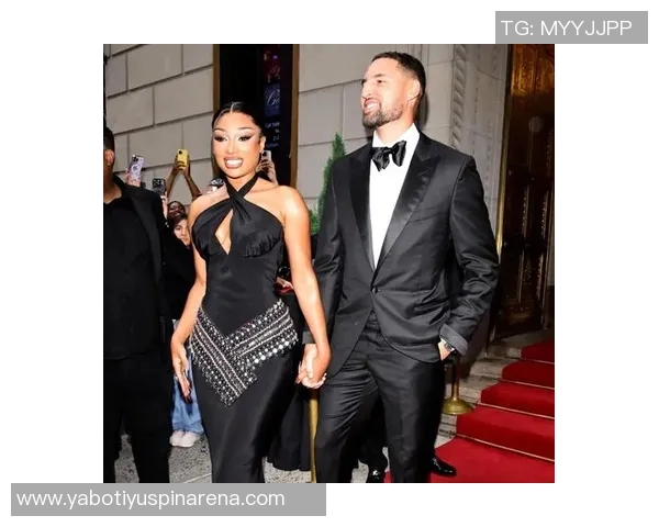 马冬梅身材惊艳引热议克莱表现低迷场均仅9分3板命中率堪忧