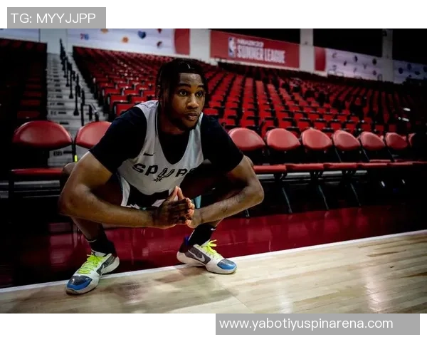 卡马拉赞布雷克韦斯利速度与风格兼具防守表现令人印象深刻